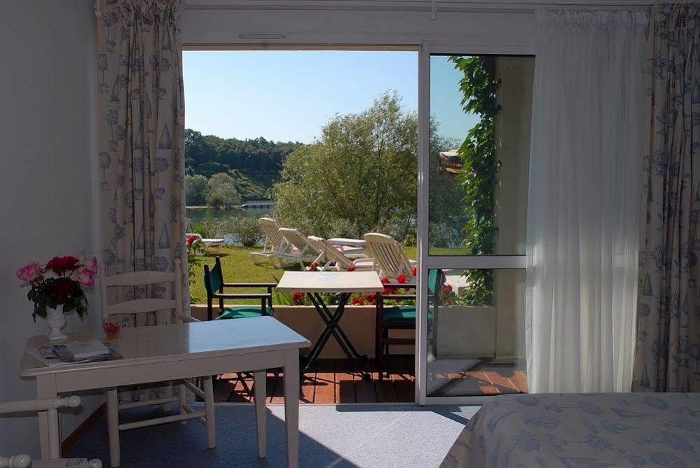 Les Jardins Du Lac Trizay Экстерьер фото
